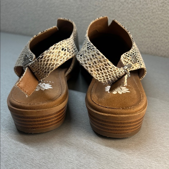 Yellow Box Freedah Mule Leather Snakeskin Look Flat  Shoes Women’s 8 NWOT - Picture 7 of 12